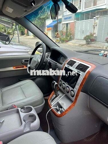 Kia Carnival 2009 LS 2.5 AT - 152000 km