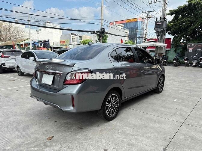 Mitsubishi Attrage 2022 CVT Premium - 27000 km