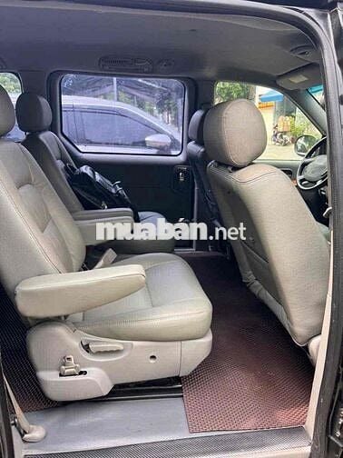 Kia Carnival 2009 LS 2.5 AT - 152000 km