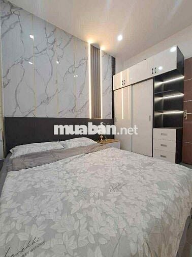 NHÀ 3 TẦNG HẺM XE HƠI 44M GẦN NGAY CÔNG VIÊN LÀNG HOA CHỈ VỚI 4,35 TỶ