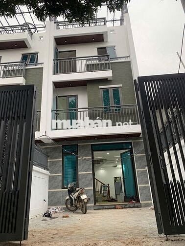 🏡 NHÀ ĐÔNG LA ĐẠI THÀNH– 4,95 TỶ - XÂY ĐỘC LẬP 68M Ô TÔ ĐỖ CỬA