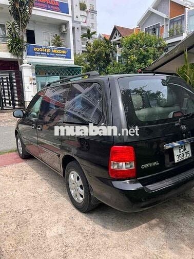 Kia Carnival 2009 LS 2.5 AT - 152000 km