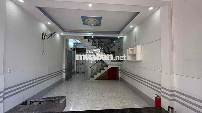NHÀ 2 TẦNG NGAY BẾN XE BUÝT HIỆP THÀNH 17 CỰC ĐẸP VÀO Ở NGAY
