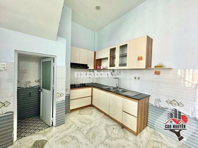 Nhà 4 tầng 3 phòng ngủ Đường Chiến Lược (Nội thất cơ bản)