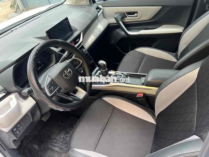 Toyota Veloz Cross Top 2022 HỖ TRỢ BANK 70%