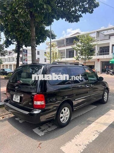Kia Carnival 2009 LS 2.5 AT - 152000 km