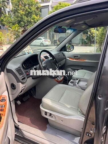 Kia Carnival 2009 LS 2.5 AT - 152000 km