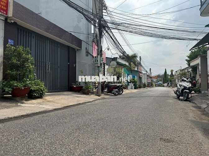 Nguyên Căn Mặt Tiền ngang 6met , giá rẻ