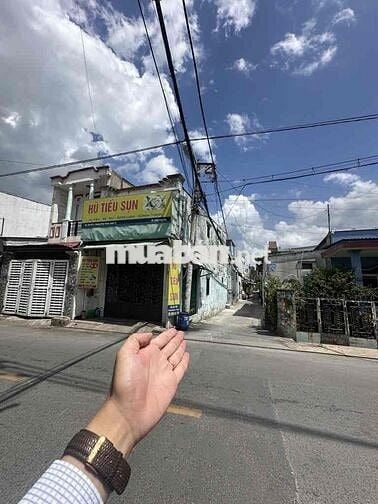 NHÀ 2 TẦNG NGAY BẾN XE BUÝT HIỆP THÀNH 17 CỰC ĐẸP VÀO Ở NGAY