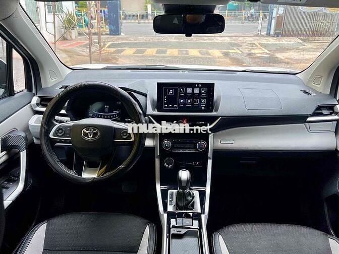 Toyota Veloz Cross Top 2022 HỖ TRỢ BANK 70%