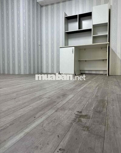 Nguyên Căn Mặt Tiền ngang 6met , giá rẻ
