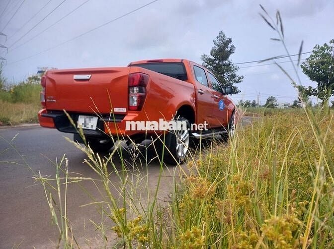 Isuzu Dmax 2021 Prestige1.9 4X2 AT - 135000 km