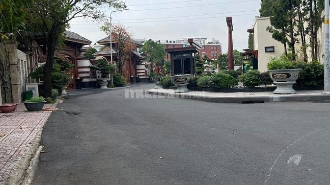 BÁN GẤP BIỆT THỰ 240M2 – KHU DÂN CƯ VIP QUẬN 12