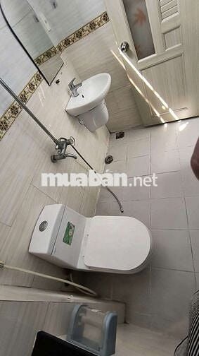 NHÀ ĐẸP 2LẦU 5X12M 4PN 3WC SẴN 3 MÁY LẠNH HẺM TẢI ĐƯỜNG Ụ GHE TAM PHÚ