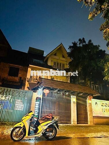 Bán gấp biệt thự 4 tầng, 215m2, giá cực chất tại Văn Quán CHỦ MÓT TIỀN
