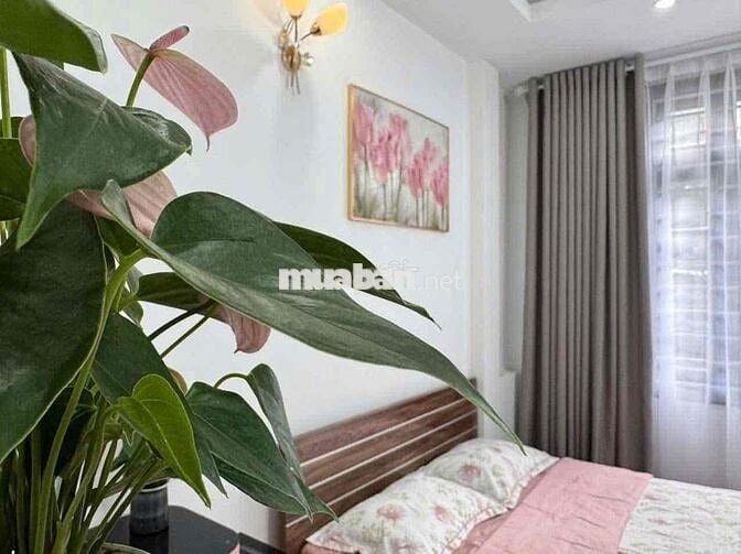 Nhà hiếm ! Siêu phẩm Nguyễn Ngọc Vũ vị trí VIP,  ôtô tránh, nhỉnh 9 tỷ