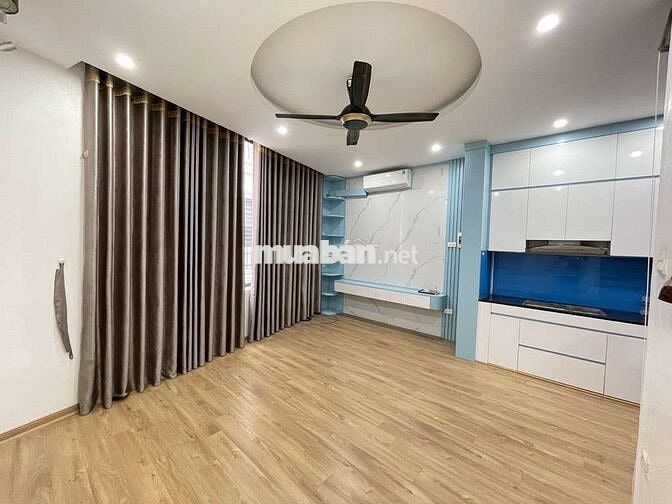 HIẾM - Ô TÔ 7 CHỖ VÀO NHÀ - 10 M Ô TÔ TRÁNH - Gần AEON
