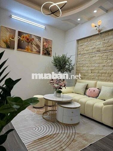Nhà hiếm ! Siêu phẩm Nguyễn Ngọc Vũ vị trí VIP,  ôtô tránh, nhỉnh 9 tỷ