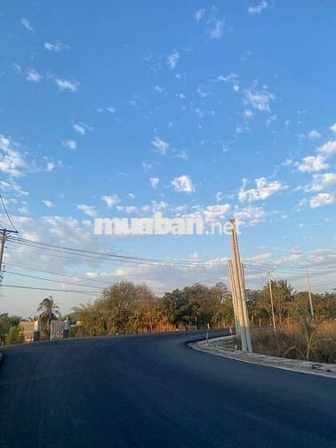 Chính chủ bán đất mặt tiền đường nhựa Xuân Hiệp - Lang Minh