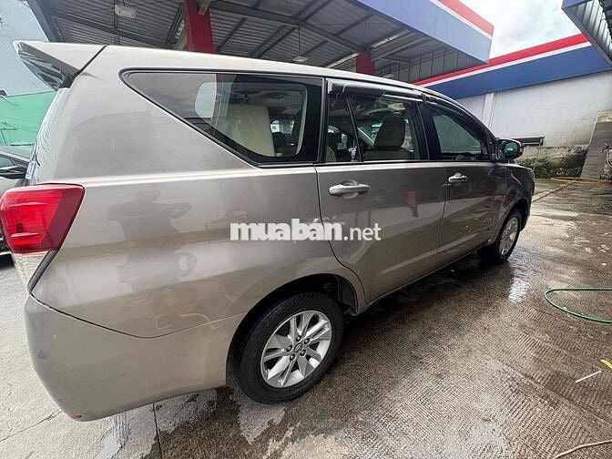 Toyota Innova 2016 2.0E - 180000 km(ko dịch vụ)