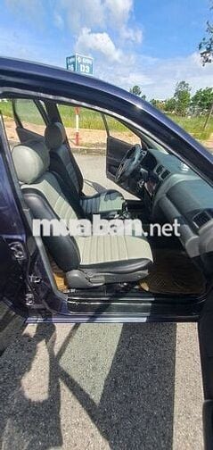 Mazda 323 1.6 MT 2000