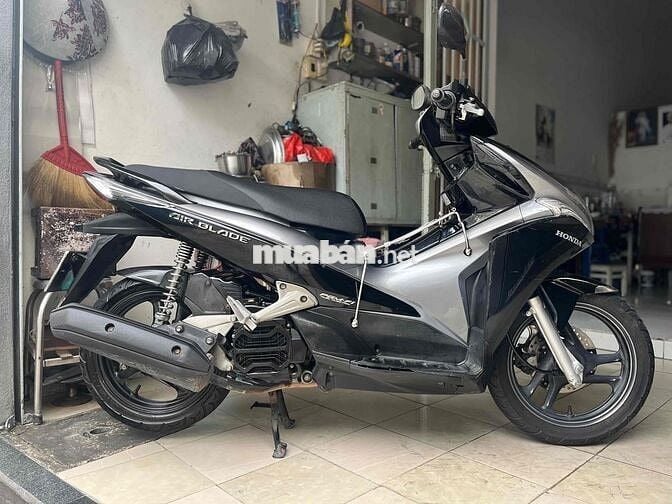 ab 2012 , xe giấy tờ 9 chủ , xe còn rất đẹp máy zi