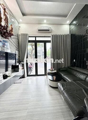 NHÀ VIP MẶT TIỀN KINH DOANH 5 TẦNG – NGUYỄN SƠN – TẶNG FULL NỘI THẤT