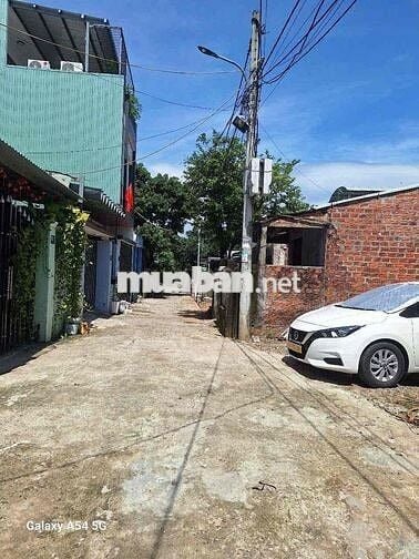 Đất kiệt Tôn Đản đối diện ủy ban phường An Khê