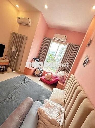 NHÀ VIP MẶT TIỀN KINH DOANH 5 TẦNG – NGUYỄN SƠN – TẶNG FULL NỘI THẤT