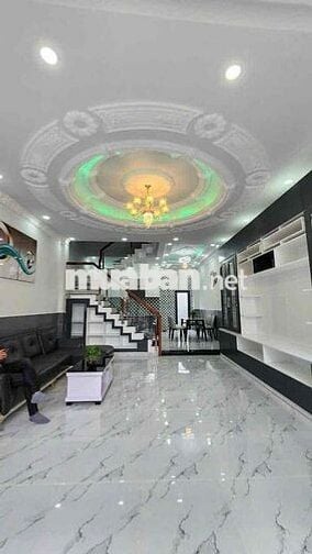 CHO THUÊ NHÀ NGUYÊN CĂN 2PN RỘNG 100M2 ĐỦ NỘI THẤT GẦN PHÚ MỸ HƯNG