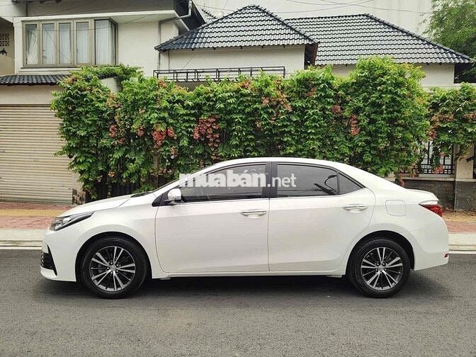 Toyota Corolla Altis 2017 1.8G AT - 108000 km