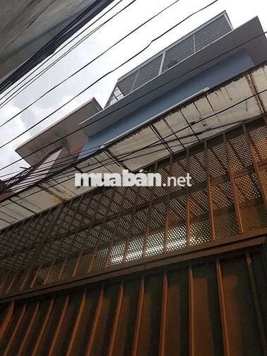 Nhà hẻm 1 xẹt Ngô Quyền 2 lầu 4x11 - 4pn 2wc 3 máy lạnh