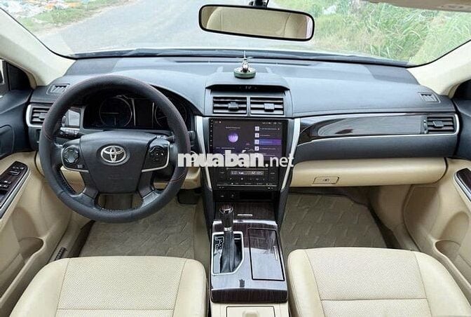 Toyota Camry 2.0E – 2019