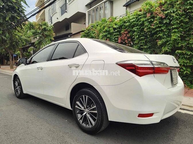 Toyota Corolla Altis 2017 1.8G AT - 108000 km