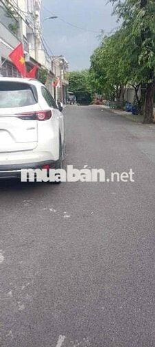 nhà trệt lửng 2 pn 2 vs đg 8 m