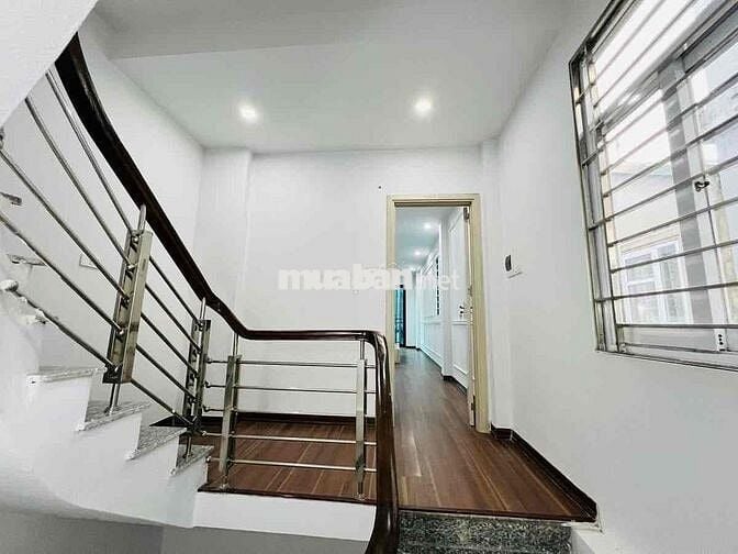 Siêu hot! Vương Thừa Vũ, ngõ ba gác, 35m ra ô tô, nhà đẹp. Chỉ 6,4 tỷ