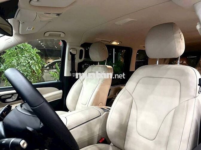 Mercedes-Benz V250 AMG 2025 – Trả trước 793 triệu