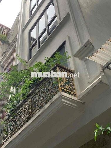 SIÊU PHẨM! Vip Cầu Giấy, ô tô, 40m2, sát phố, ngõ thông, giá tốt