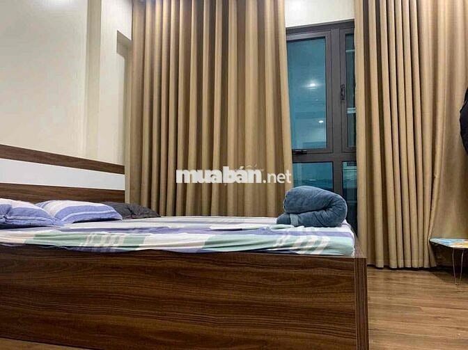 SIÊU PHẨM! Vip Cầu Giấy, ô tô, 40m2, sát phố, ngõ thông, giá tốt