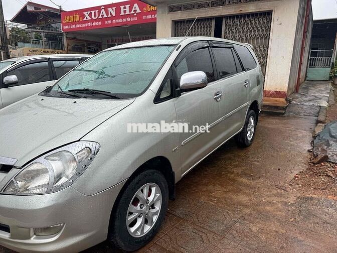 Toyota Innova 2008 V - 123456 km