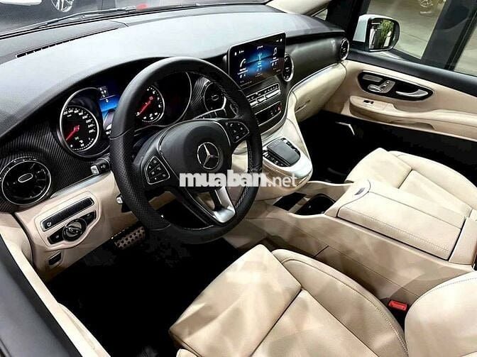 Mercedes-Benz V250 AMG 2025 – Trả trước 793 triệu