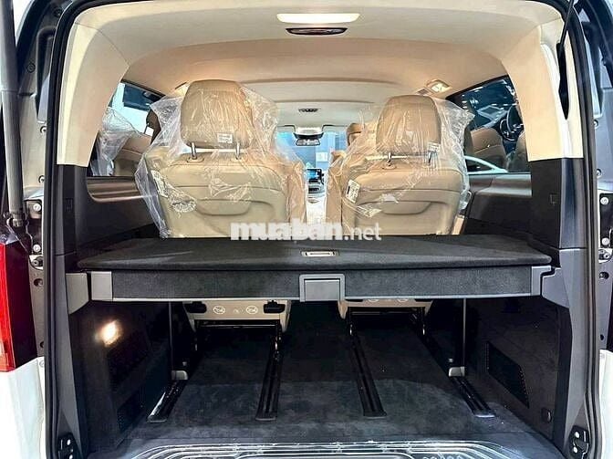 Mercedes-Benz V250 AMG 2025 – Trả trước 793 triệu