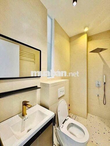 Cô Tám Cần Tiền Cho Con Đi Du Học Thụy Sĩ Bán Nhà Võ Thị Sáu, Quận 1.