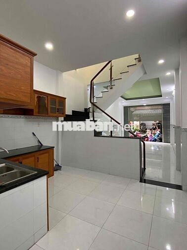 Bán nhà Tân Kỳ Tân Quý, 5,3x11 hẻm oto, có 4PN, Chỉ 4,2tỷ còn TL