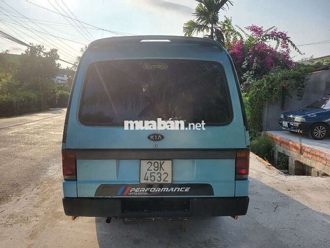 Kia 9 chổ máy dầu