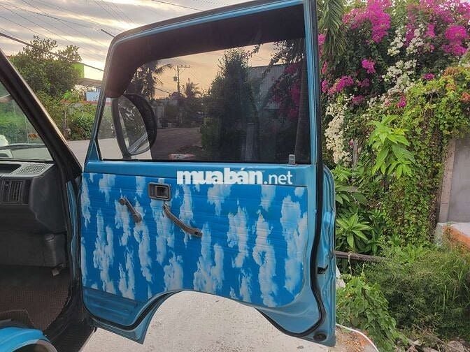 Kia 9 chổ máy dầu