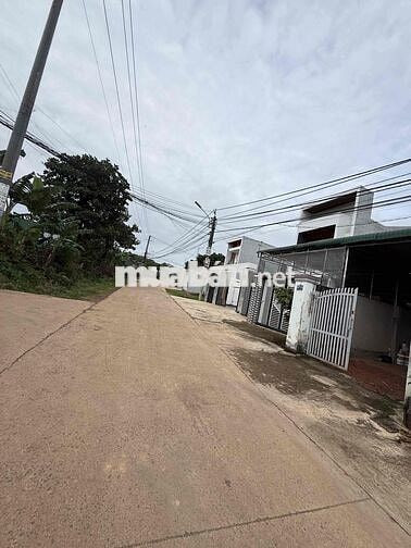 cần tiền ra bán lô đường Nguyễn Trường Tộ