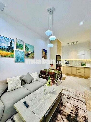 Cô Tám Cần Tiền Cho Con Đi Du Học Thụy Sĩ Bán Nhà Võ Thị Sáu, Quận 1.