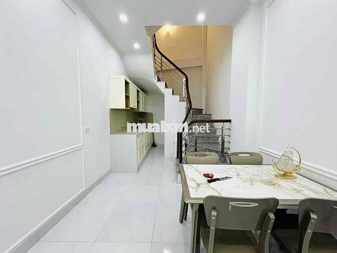 Siêu hot! Vương Thừa Vũ, ngõ ba gác, 35m ra ô tô, nhà đẹp. Chỉ 6,4 tỷ