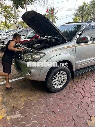 Toyota Fortuner 2010 2.5G - 222222 km